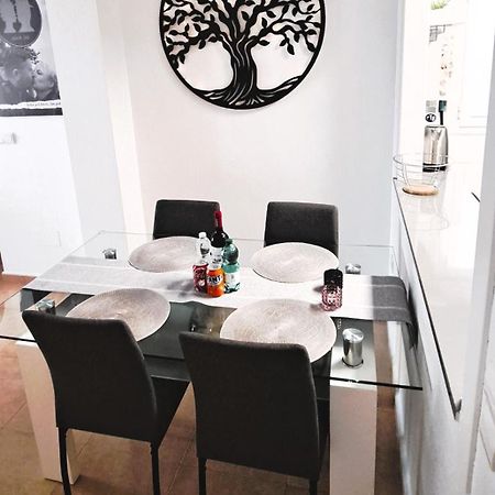 Apartament Julia De Lux Torrevieja Kültér fotó
