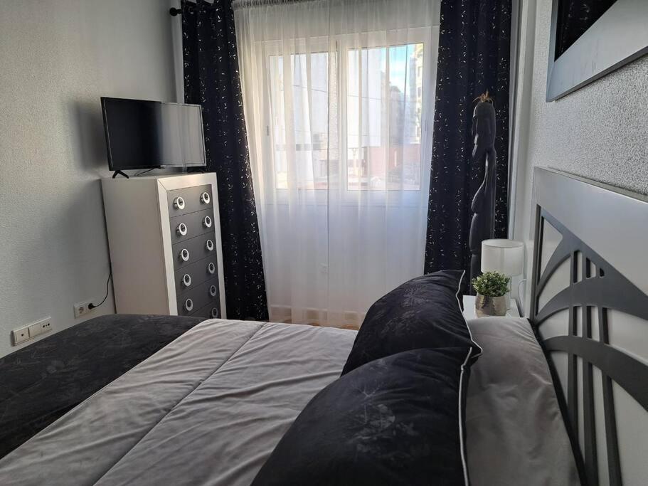 Apartament Julia De Lux Torrevieja Kültér fotó
